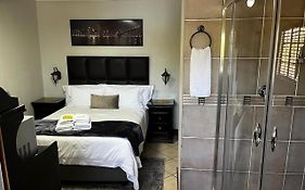 Klyne Jiweel Guesthouse